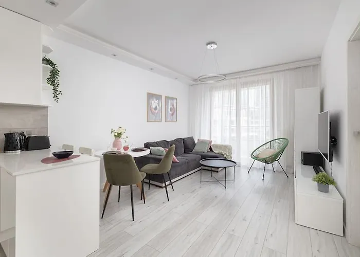 Ecru 1-Bedroom Apartment With Parking And Balcony