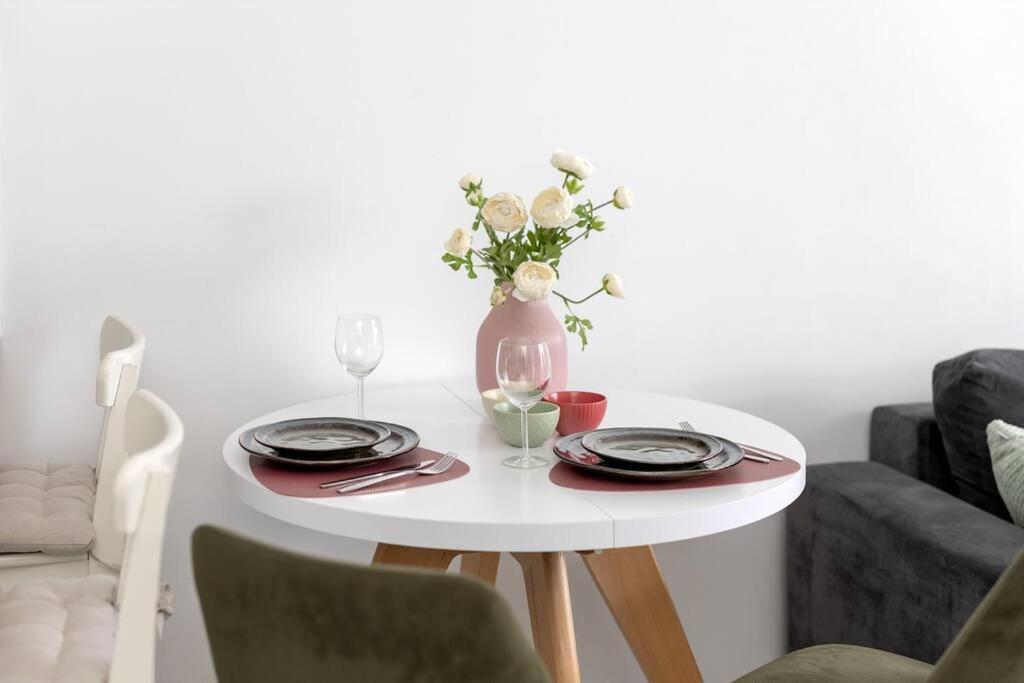 Apartament Ecru 1-bedroom With Parking And Balcony *