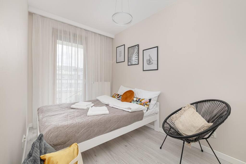 Ecru 1-bedroom With Parking And Balcony Apartament *